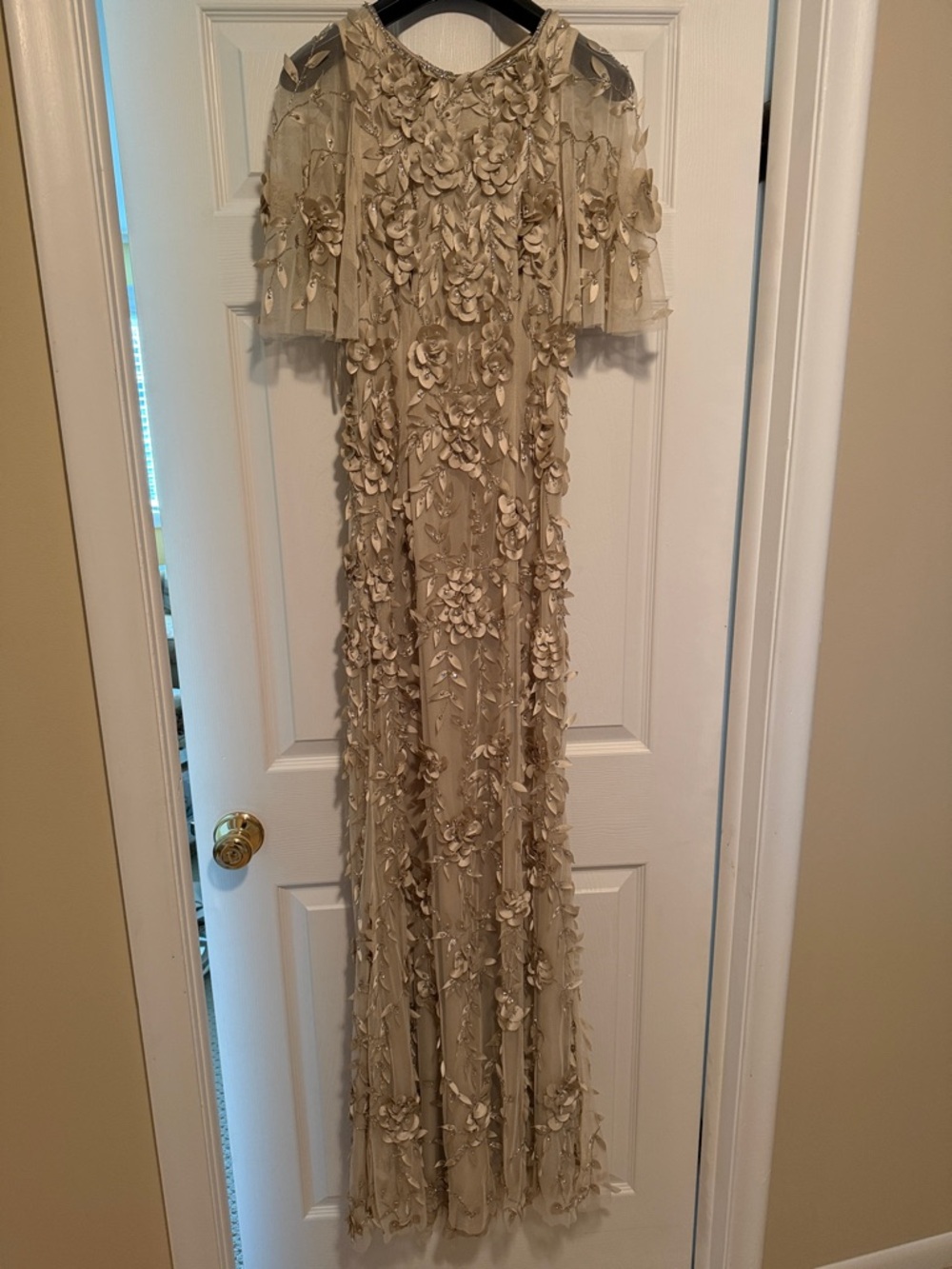 🌸NWT Champagne Gold Beaded Theia Gown - Picture 11 of 12